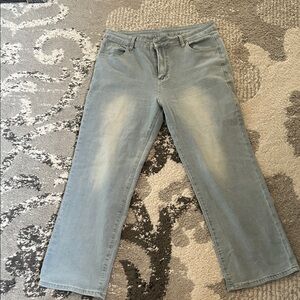 Women's Straight Leg Jeans in Light Blue